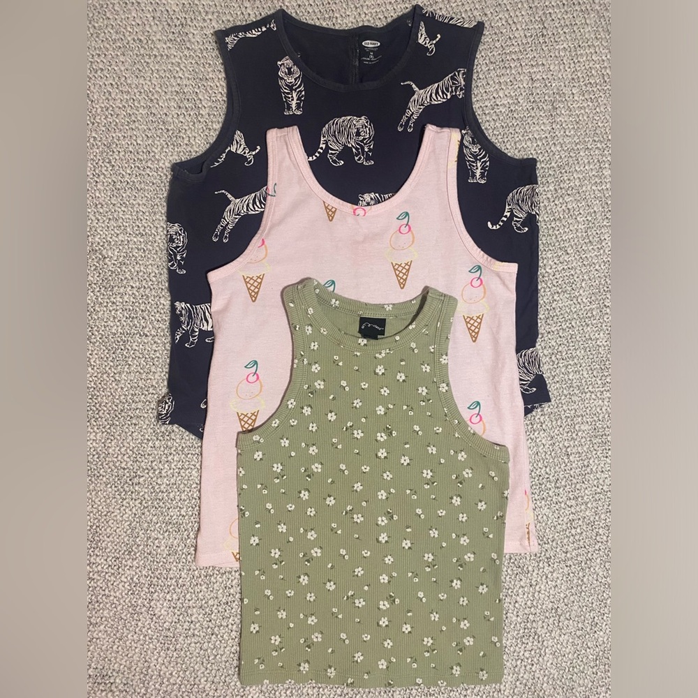 Bundle of three tank tops